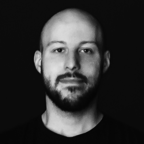 Black and white portrait of Steffen Weitz